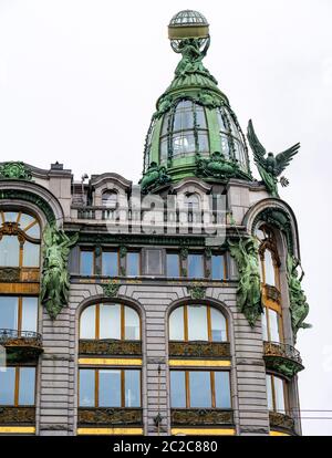 Singer Company Building Art Nouveau architecture, Nevsky Prospect, maintenant Dom Knagi, Saint-Pétersbourg, Russie Banque D'Images