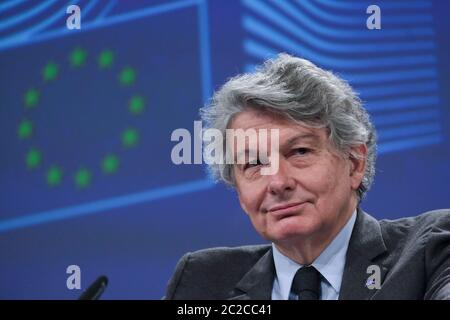 Bruxelles, Belgique. 17 juin 2020. Conférence de presse du vice-président exécutif Margrethe Vestager et du commissaire Thierry Breton sur un livre blanc sur les subventions étrangères. Crédit: ALEXANDROS MICHAILIDIS/Alay Live News Banque D'Images