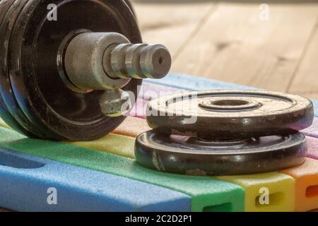 Haltères sportives de près Banque D'Images