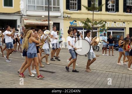 Fanfare de la jeunesse, Mare de Déu de Gràcia festival, Mahon/Mao, Minorque, Iles Baléares, Espagne. Banque D'Images