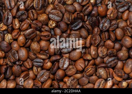 Grains de café biologiques grillés - café arabica - texture de motif artésanal Banque D'Images