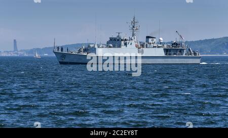 Keel, Allemagne. 17 juin 2020. 17.06.2020, Kiel, M110 - bateau de chasse à la mine 'Ramsey' de la classe britannique 'sandown' à la manœuvre de l'OTAN BALTOPS 2020 ou participant du SNMCMG 1 dans la forêt de Kiel. | utilisation dans le monde crédit : dpa/Alay Live News Banque D'Images