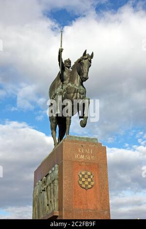 Monument du roi Tomislav, premier roi du royaume croate au Moyen-Âge, le roi Tomislav square, Zagreb Banque D'Images