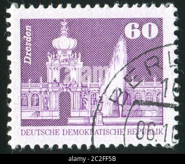 ALLEMAGNE - VERS 1974 : timbre imprimé par l'Allemagne, montre le chenil de Dresde, vers 1974 Banque D'Images