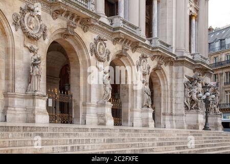 Paris, France, 31 mars 2017 : Opéra National de Paris : le Grand Opéra Garnier Palace est un célèbre bâtiment néo-baroque à Paris. Le Banque D'Images