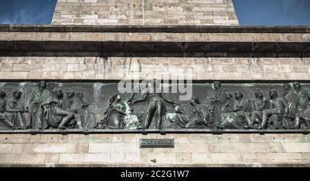 Des détails architecturaux de l'Édifice Wellington Testimonial obélisque dans le Phoenix Park de Dublin, Irlande sur une journée d'hiver Banque D'Images