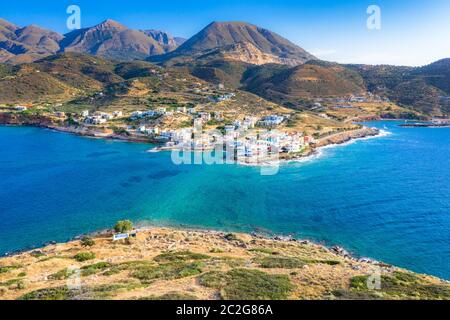 Petit village de pêcheurs traditionnel de Mochlos, Crète, Grèce. Banque D'Images