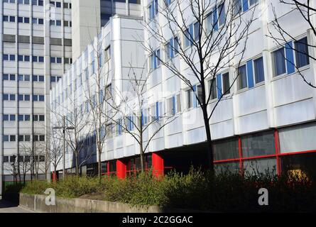 bâtiments dans un quartier résidentiel Banque D'Images