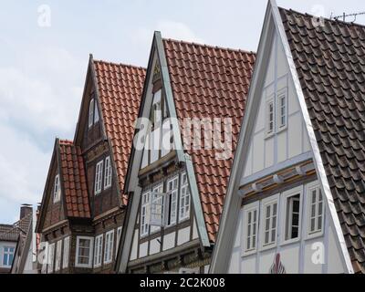 la ville de detmold et le célèbre hermannsdenkmal en allemagne Banque D'Images