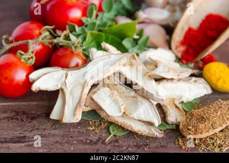 Fumé champignons séchés shiitake Banque D'Images