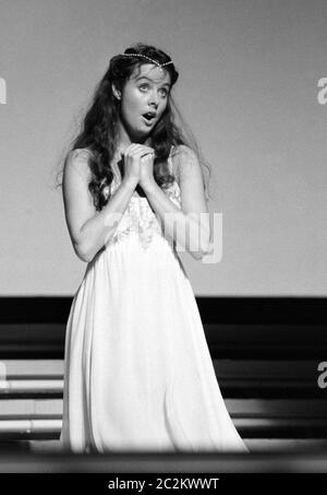 LONDRES, ROYAUME-UNI. 1985 juillet : actrice/chanteuse Sarah Brightman à un événement à Londres. © Paul Smith/Featureflash Banque D'Images