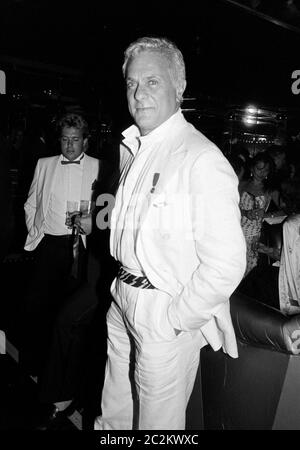 LONDRES, Royaume-Uni. c. 1986: Acteur Tony Curtis à un parti à Londres. © Paul Smith/Featureflash Banque D'Images