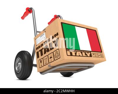 Boîte en carton avec texte drapeau de l'Italie et Made in Italy sur camion main White Background. Concept de livraison gratuite. Banque D'Images