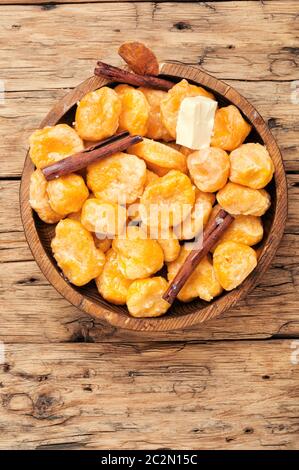 Quenelles de potiron paresseux fait maison sur une plaque Banque D'Images