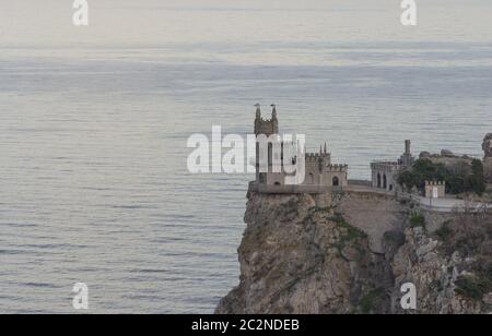 Avalez bien connu le nid du château sur le rocher dans la mer Noire en Crimée, Russie Banque D'Images