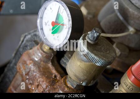 L'armature de l'eau rouillée obsolètes Banque D'Images