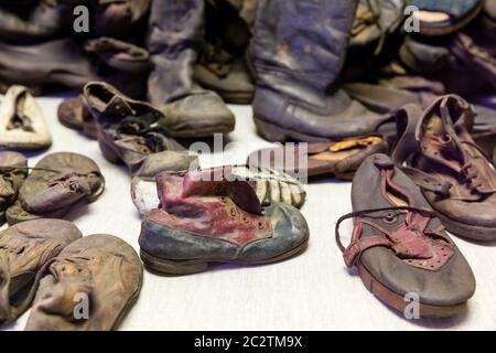 Chaussures pour enfants de victimes camp allemand de