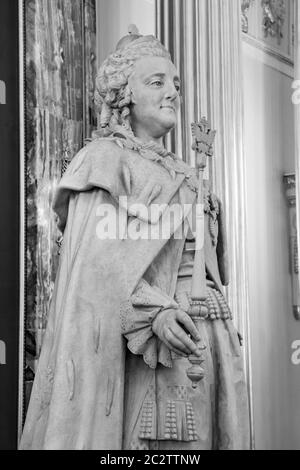 Moscou, Russie, 23 octobre 2019 : statue de l'impératrice Catherine la Grande dans la salle d'or du Grand Palais Tsaritsyn dans le réservoir du musée Banque D'Images