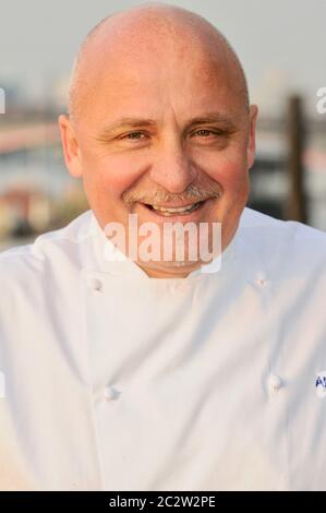 Aldo Zilli. National Fish and Chip Shop of the Year Awards, Riverbank Park Plaza Hotel, Londres. ROYAUME-UNI Banque D'Images