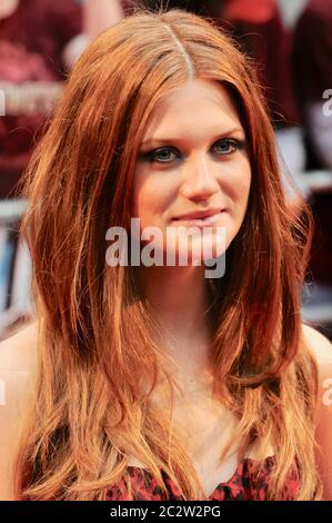 Bonnie Wright. 'Harry Potter et les Halles de Deathly partie 2' - première mondiale, Trafalgar Square, Londres. ROYAUME-UNI Banque D'Images