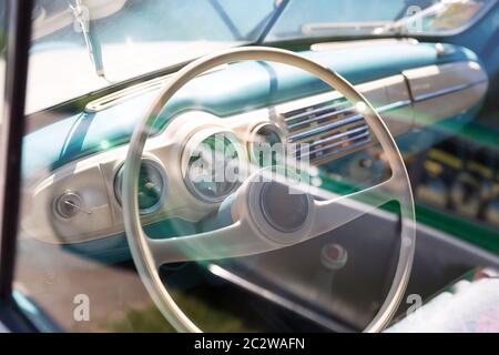 Safran de vintage car close up Banque D'Images