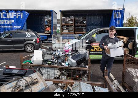 Listowel, Irlande - 19 juillet 2019 : événement de collecte de déchets électroniques pour recyclage dans la ville de Listowel, République d'Irlande Banque D'Images
