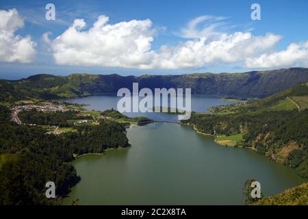 Incroyable Lagoa Das Sete Cidades À Sao Miguel Banque D'Images