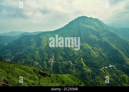 Little Adam's Peak, Sri Lanka, paysage de montagne, destination. Banque D'Images