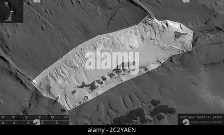 Forme de plaque de la planche à profil sur un arrière-plan sombre et désaturé de la carte biniveau avec des superpositions informatives. Rendu 3D Banque D'Images