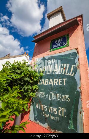 Le signe surcultivé du Cabaret Club historique « au lapin Agile » à Montmartre, Paris, France Banque D'Images