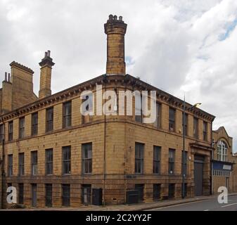 un ancien bâtiment industriel du xixe siècle dans le quartier historique de la petite allemagne, dans le west yorkshire de bradford Banque D'Images