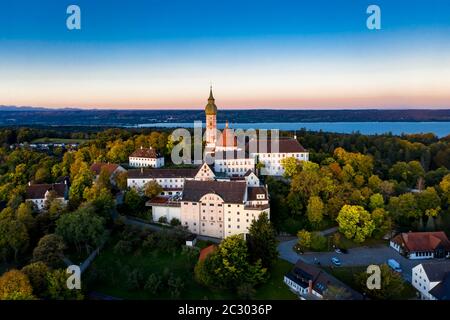 Vue aérienne, Monastère d'Andechs, Pfaffenwinkel, Lac Ammer, haute-Bavière, Bavière Banque D'Images