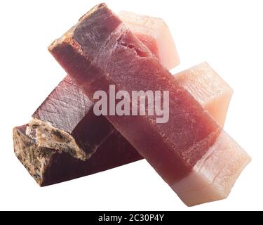 Bâtonnets de Speck, une viande de porc sutyrolienne ou du jambon fumé séché, isolés Banque D'Images