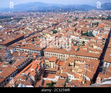 Vue sur la vieille ville depuis Piazzale Michelangelo, Florence (Firenze), région Toscane, Italie Banque D'Images