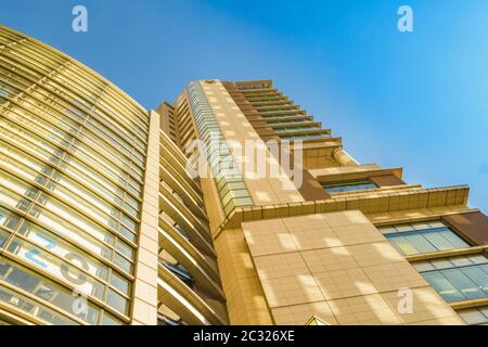 Vue extérieure du bâtiment de style contemporain, Tokyo, Japon Banque D'Images