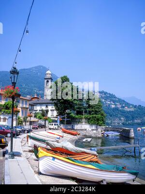 Vue sur le port sur le lac de Côme, Cernobbio, province de Côme, région Lombardie, Italie Banque D'Images