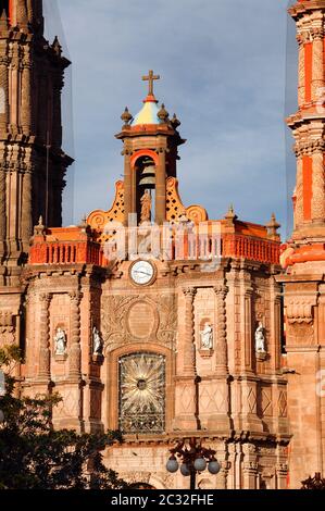 Détail de la cathédrale baroque métropolitaine de San Luis Potosí, Mexique. Banque D'Images