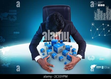 L'homme d'affaires avec dot com domain en cubes Banque D'Images