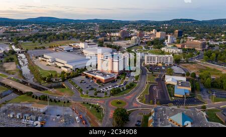 Perspective aérienne du sleepy little big town centre-ville de Huntsville Alabama sud des USA Banque D'Images
