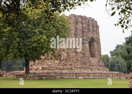 alai minar dans le complexe de qutb Banque D'Images