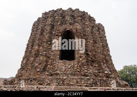 alai minar dans le complexe de qutb Banque D'Images