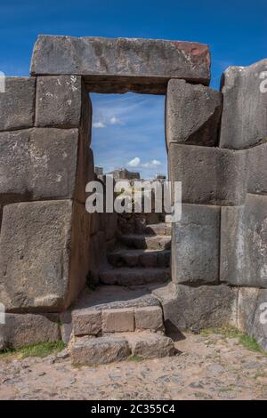 Sacsayhuaman au-dessus de la porte de Cusco Banque D'Images