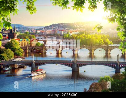 Rangée de ponts à Prague Banque D'Images