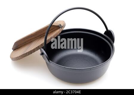 Fer à repasser, vaisselle japonaise pour la cuisson à l'eau chaude nabe couvercle en bois Banque D'Images