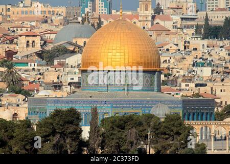 Dôme du Rocher, l'or de l'Islam sont parées de culte à Jérusalem, Israël Banque D'Images