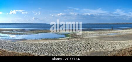 Lac de séchage salé Kuyalnik, près d'Odessa, Ukraine, sur une journée de printemps ensoleillée Banque D'Images