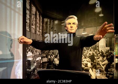 Figurine en cire Herbert Von Karajan dans le musée Madame Tussauds Banque D'Images