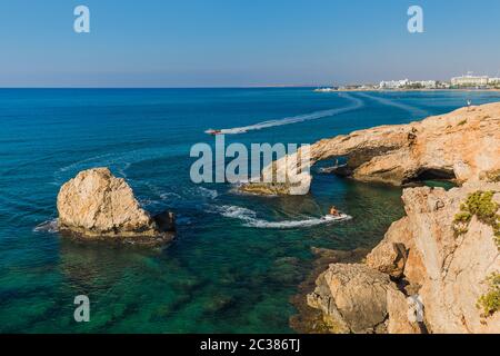 Pont amoureux à Ayia Napa Chypre Banque D'Images