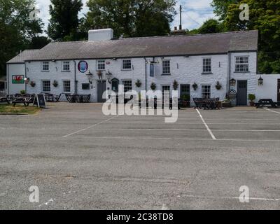 Le Ship Inn Red Wharf Bay Isle of Anglesey North Wales UK fermé pendant le confinement du coronavirus, Banque D'Images