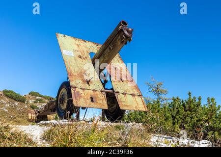 Cannon de la Première Guerre mondiale sur le Monte Piana, Dolomites Banque D'Images